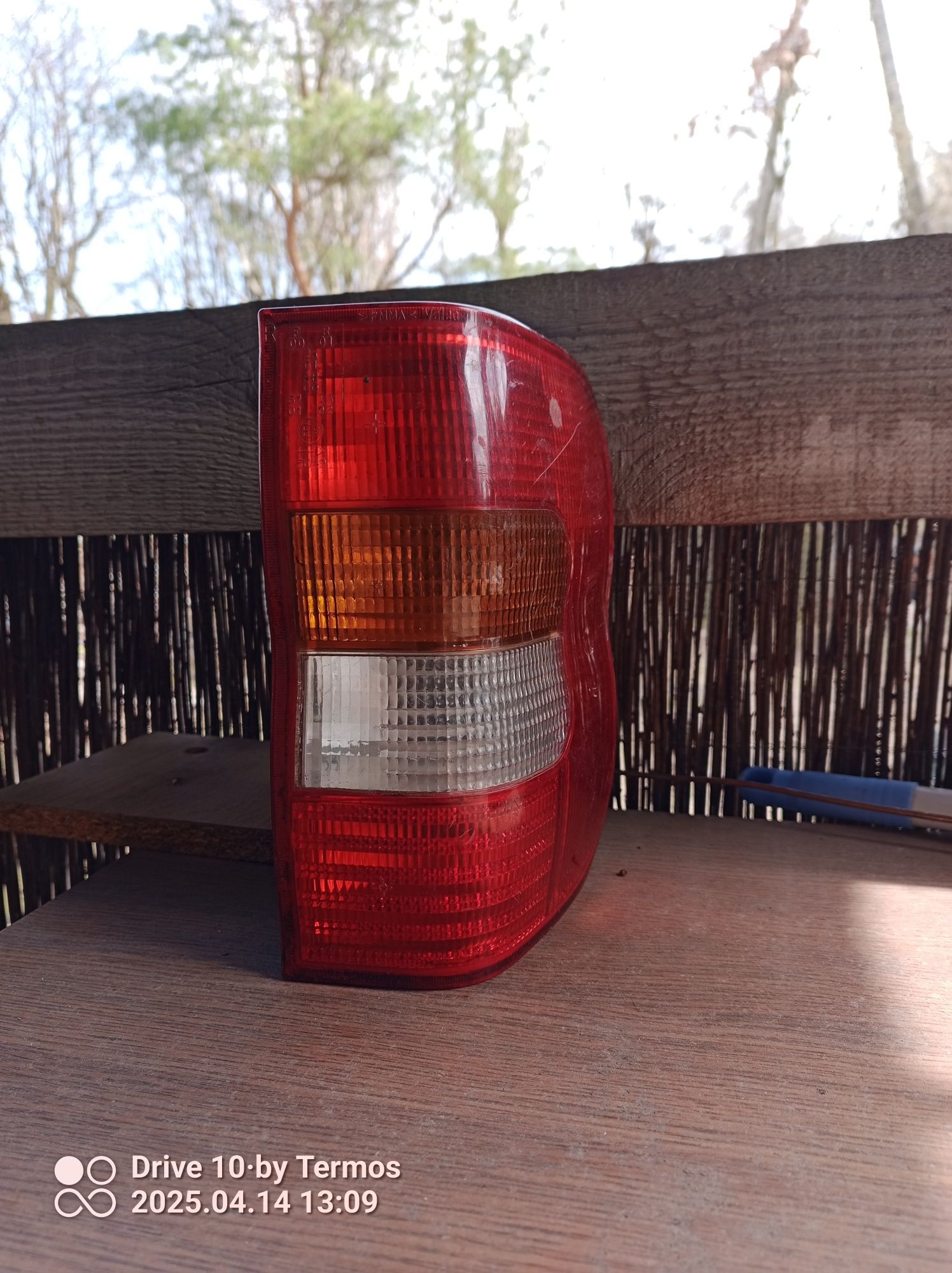 Opel Combo, prawy tył lampa