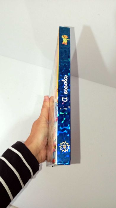 A escola - Olha pela Janela