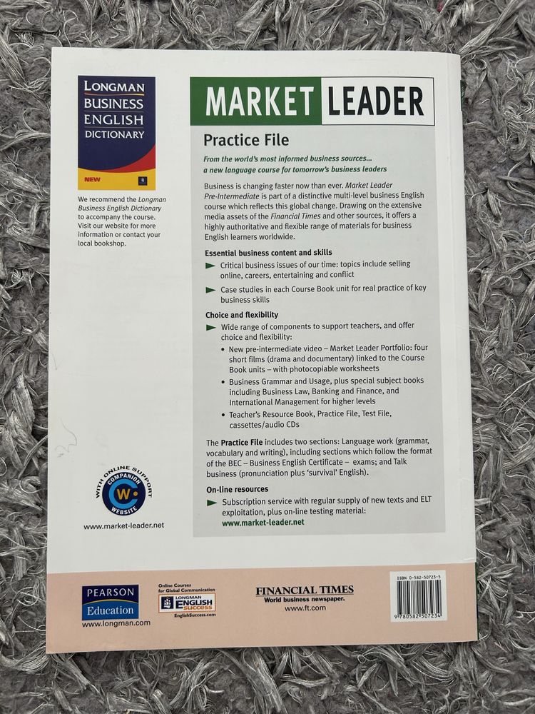 Market Leader: Pre-Intermediate Course Book i Practice File