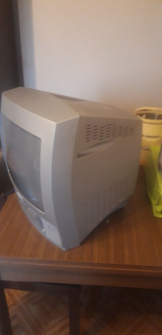 Telewizor 14" z DVD