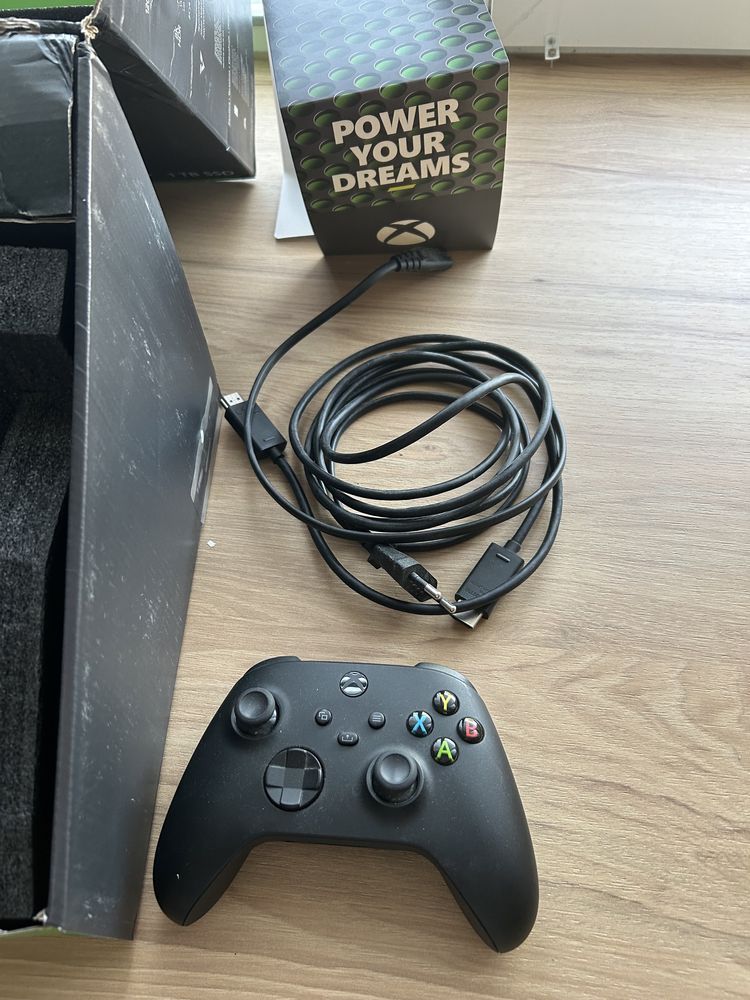 Приставка Xbox series x