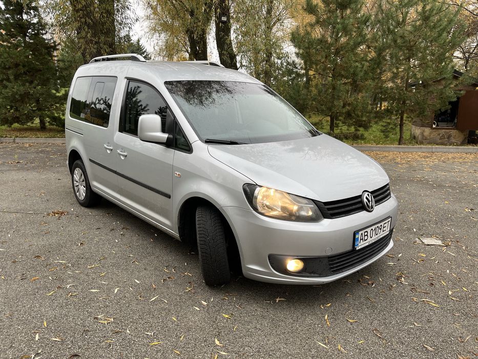 Volkswagen Caddy 2011 Пасажир Заводський