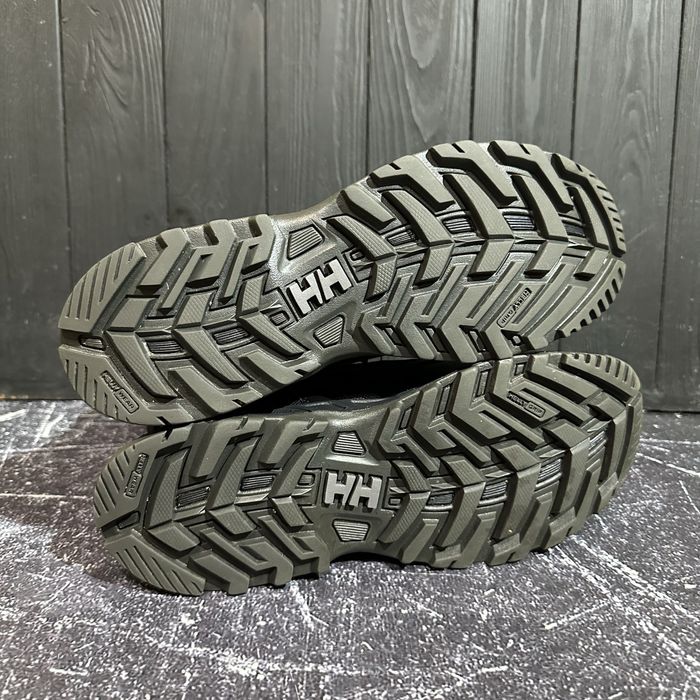 Зимові утеплені водонепроникні ботінки HELLY HENSEN 42 розмір 26.5 см