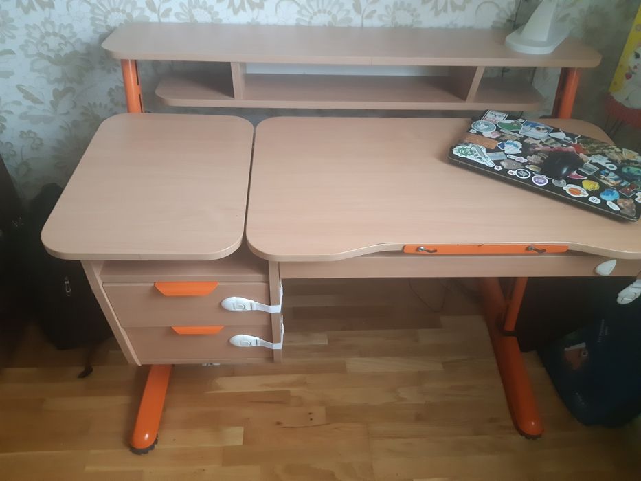 Письмовий стіл б/у