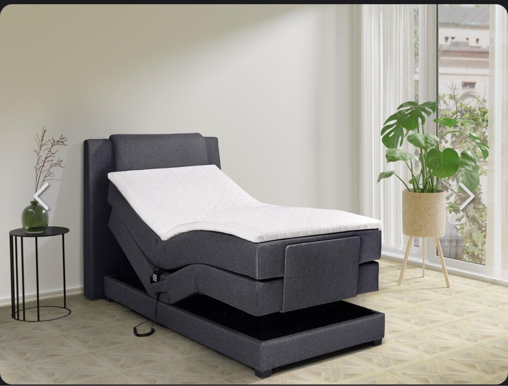 Cama com somier/cabeceira e colchão articulada