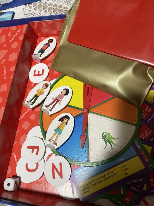 Jogo Descobre as palavras - Clementoni