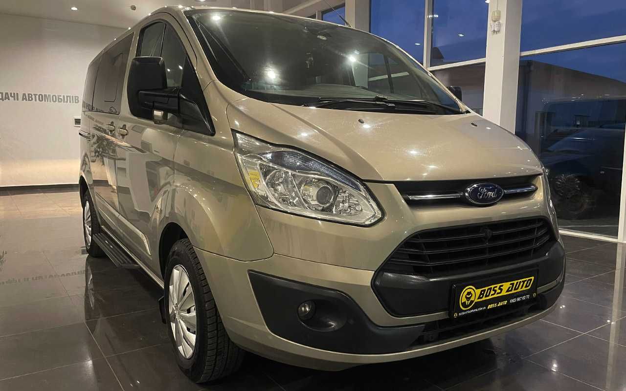 Ford Tourneo Custom 2013