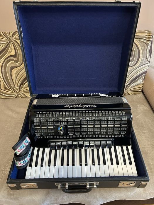 Sprzedam akordeon 3500 zł do negocjacji