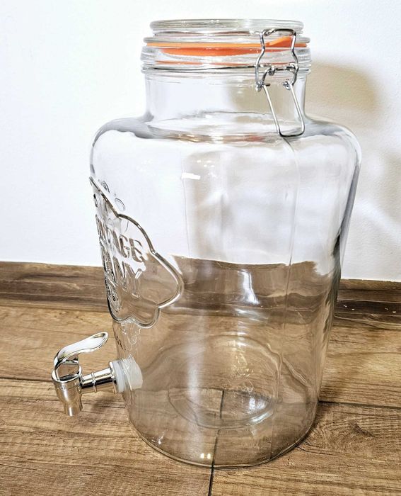 Słoik słój dzbanek na sok 7,6L z kranikiem