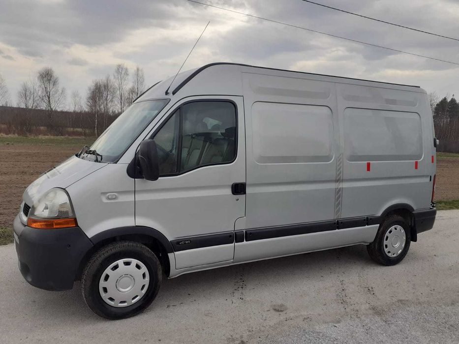 Renault Master 2.5 dci 120 KM 2006 r. 3 os Średni