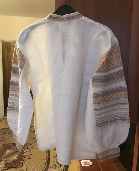 Ткана жіноча сорочка