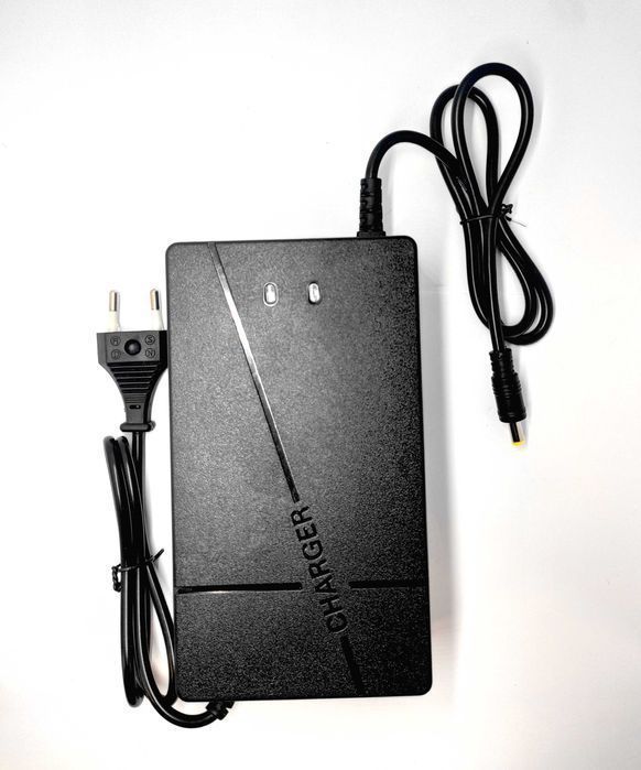 Ładowarka do rowerów elektrycznych jack 5.5 mm x 2.1 mm 4A