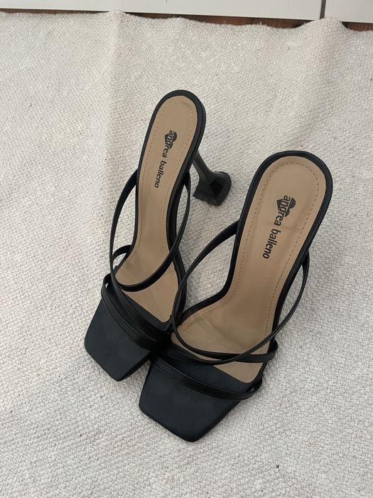 Sandalia Preta 37 - elegantes