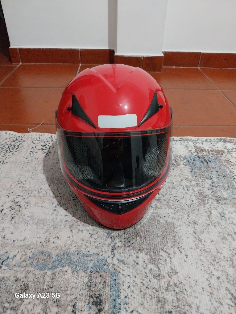Vendo capacete bom estado