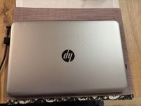 Laptop HP 15-ac052nw Windows 10