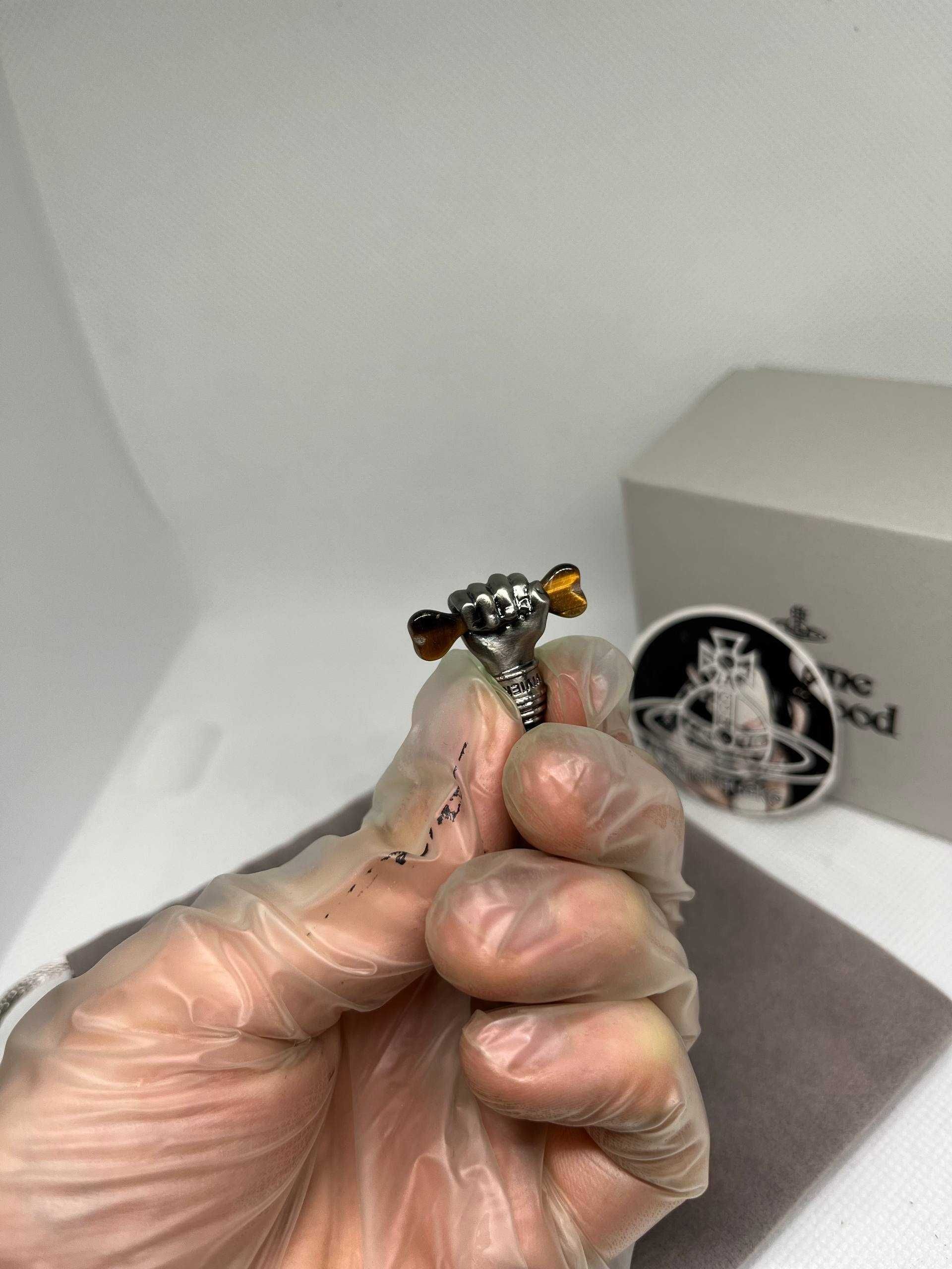 Підвіска цепочка Vivienne Westwood Fist and Bone