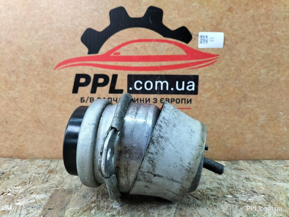 VW Touareg II 7P 2010-2018 3.6 FSI Подушка опора двигателя 7P6199131