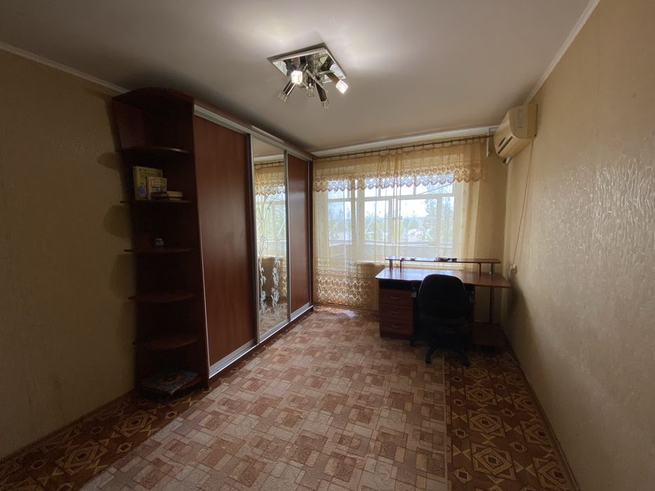 Продается 1 комнатная квартира в Корабельном районе