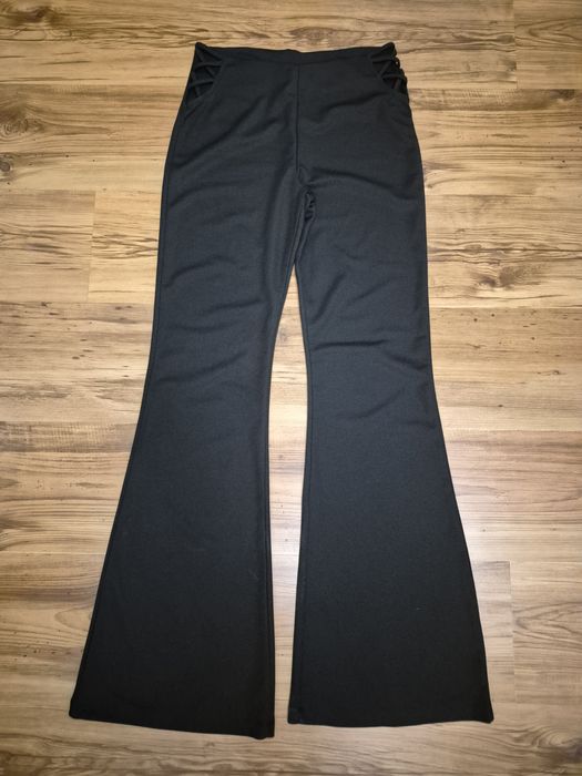 Віддам жіночий одяг. Зріст 178, розмір M- L