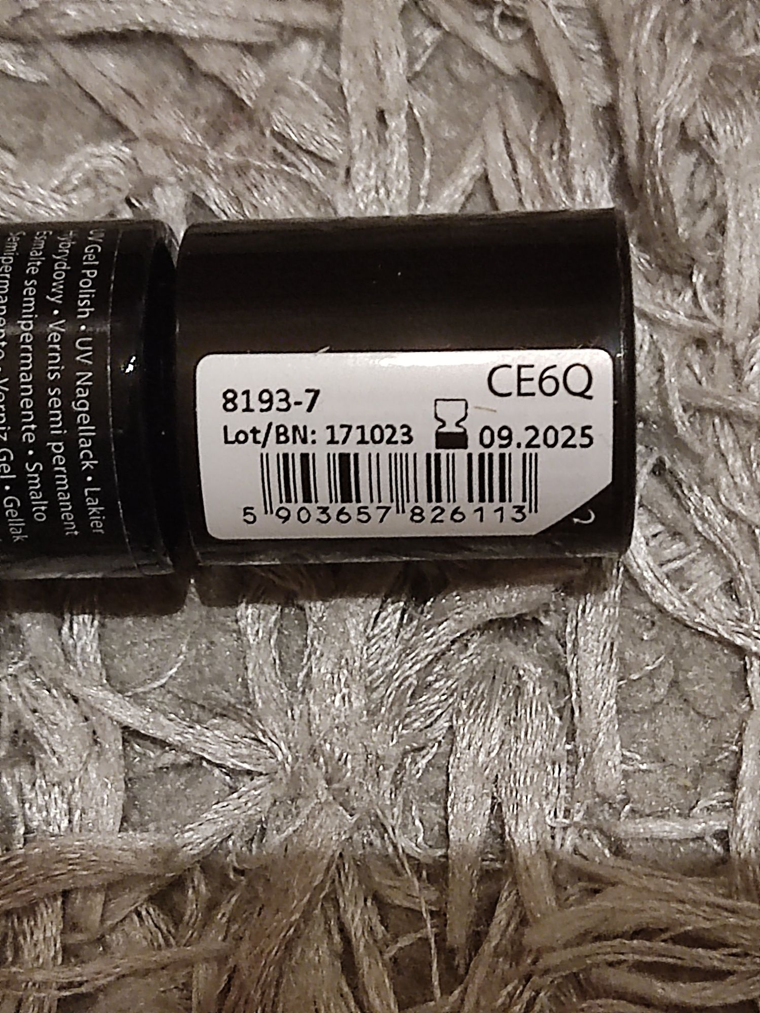 Nowy brokatowy lakier hybrydowy neonail find freedom 8193-7 mani