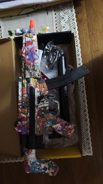 Автомат на орбізах MP5K