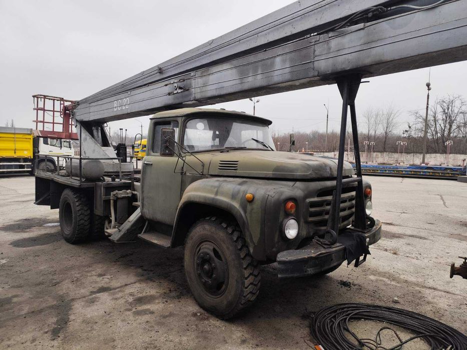 автовышка гидравлическая ВС-22 НА БАЗЕ ЗИЛ-130