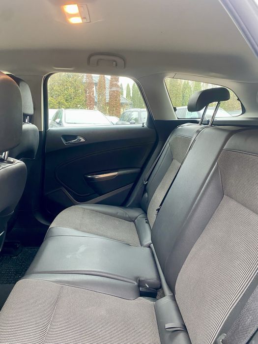 Opel Astra 2012 1.4T Hak!