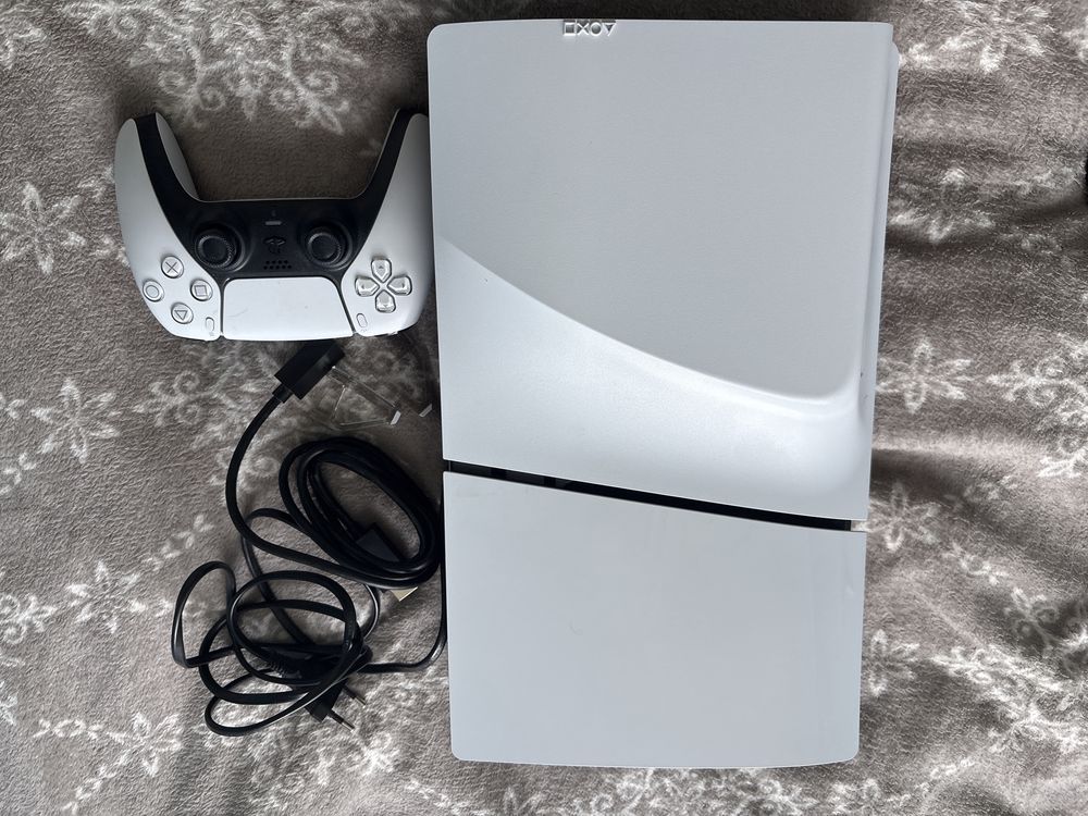 Playstation 5 slim z napędem