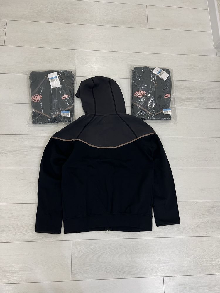 Nike tech flecce x Syna world central cee M;Nike Tech Flecce;Теч флис