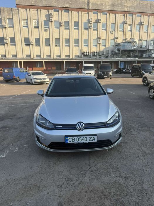 Продам e-Golf.