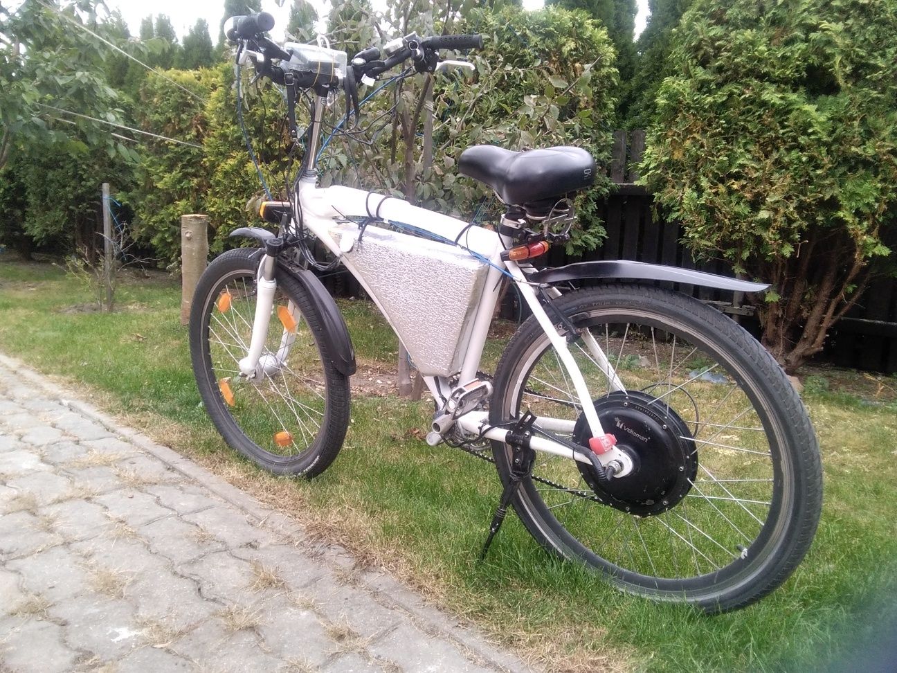 Rower elektryczny cruiser full wypas