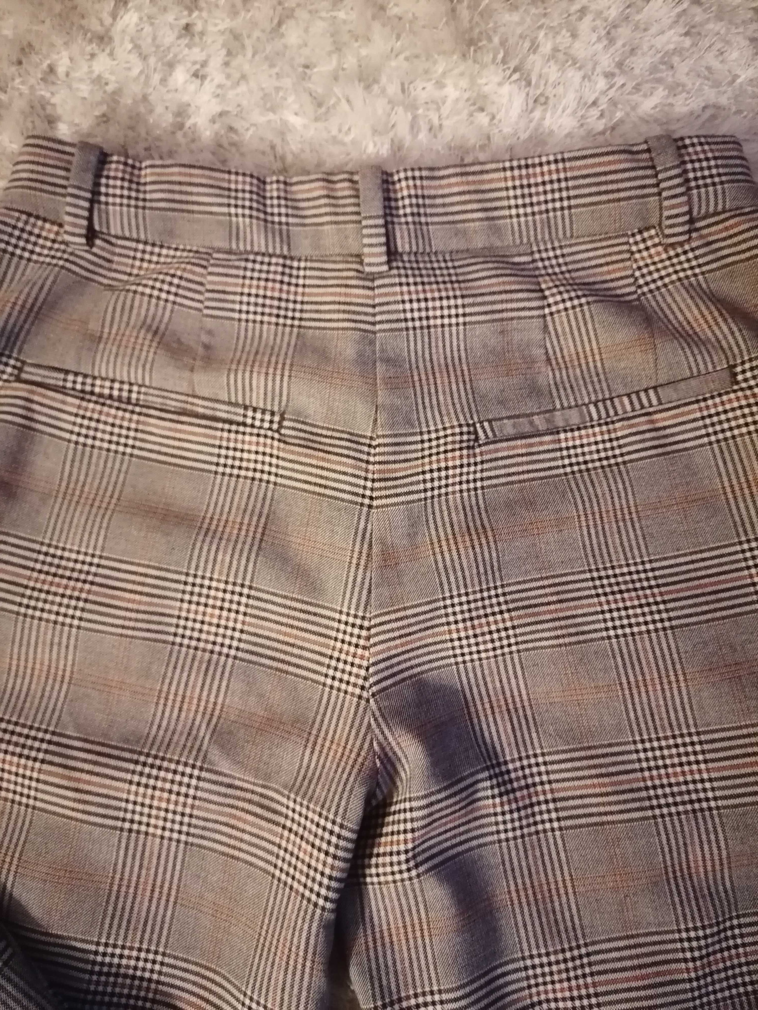 Spodnie w kratkę, H&M, r. 38,modne