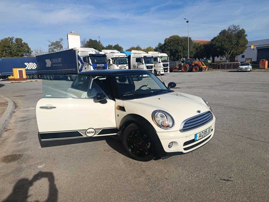 Mini Cooper d , impecável