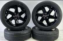 Honda CR-V Koła Alu 235/55r19 Goodyear Lato  5x114.3
