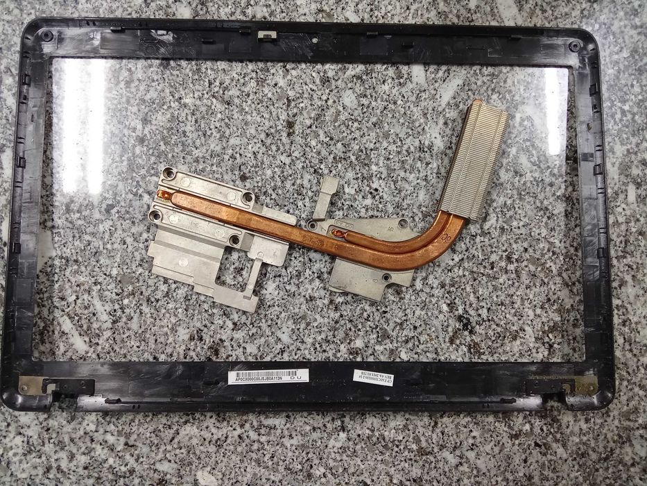 Toshiba Satellite P755-103 - Peças