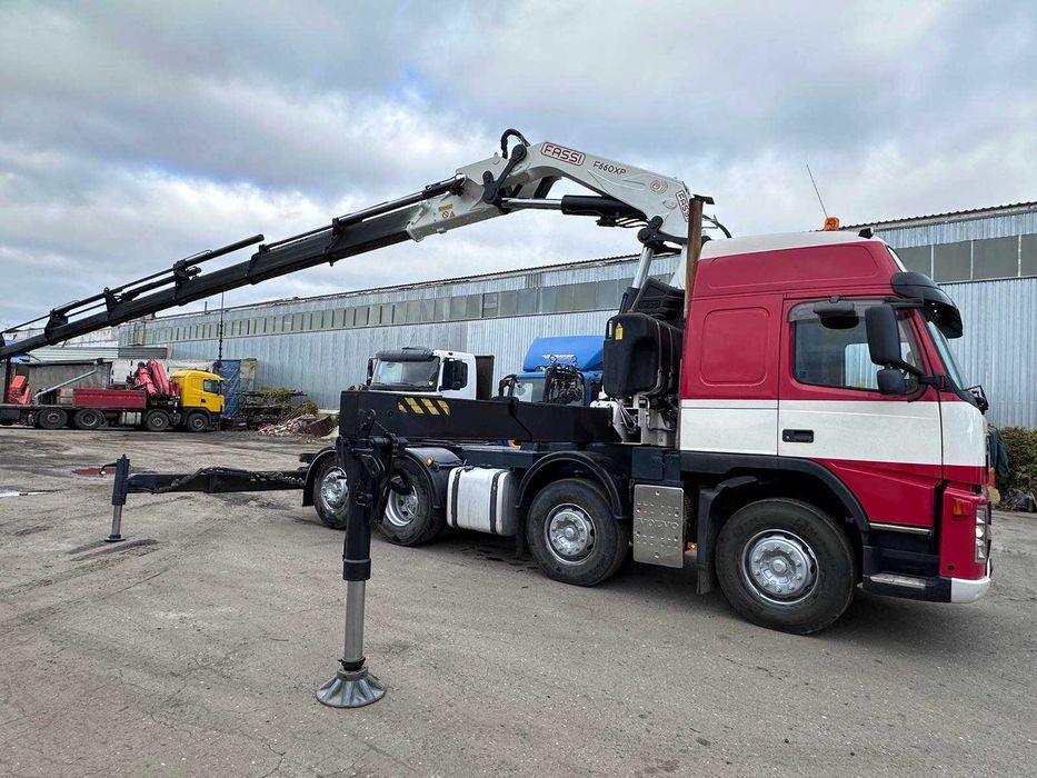 Volvo FM 440, 2008 р. з маніпулятором FASSI, зусиллям 66 т/м