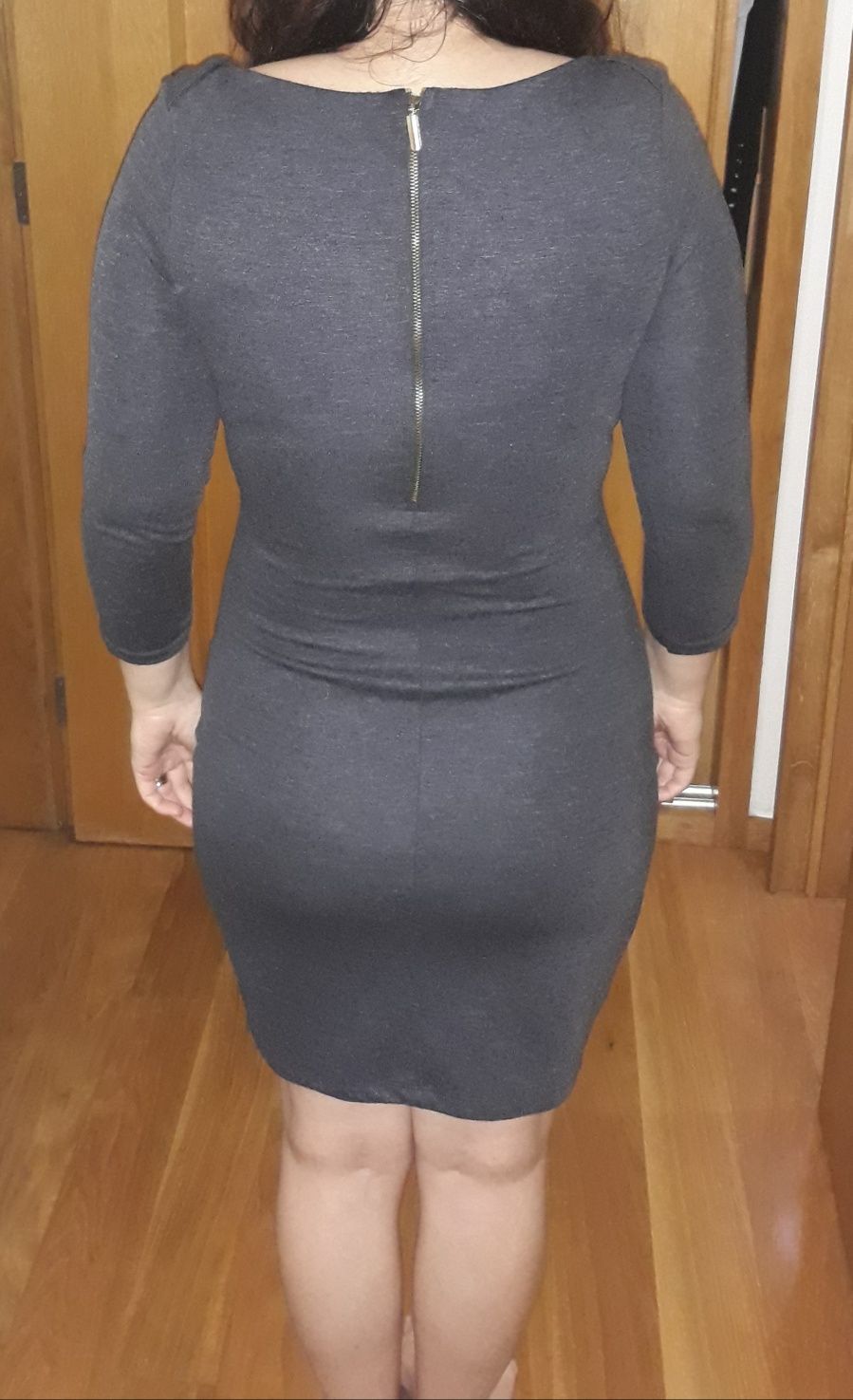 Vestido antracite de malha