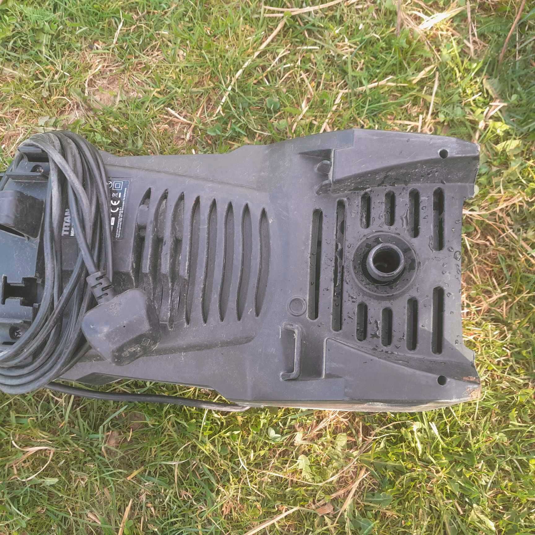 myjka ciśnieniowa Titan 100bar ttb1300prw sama myjka body