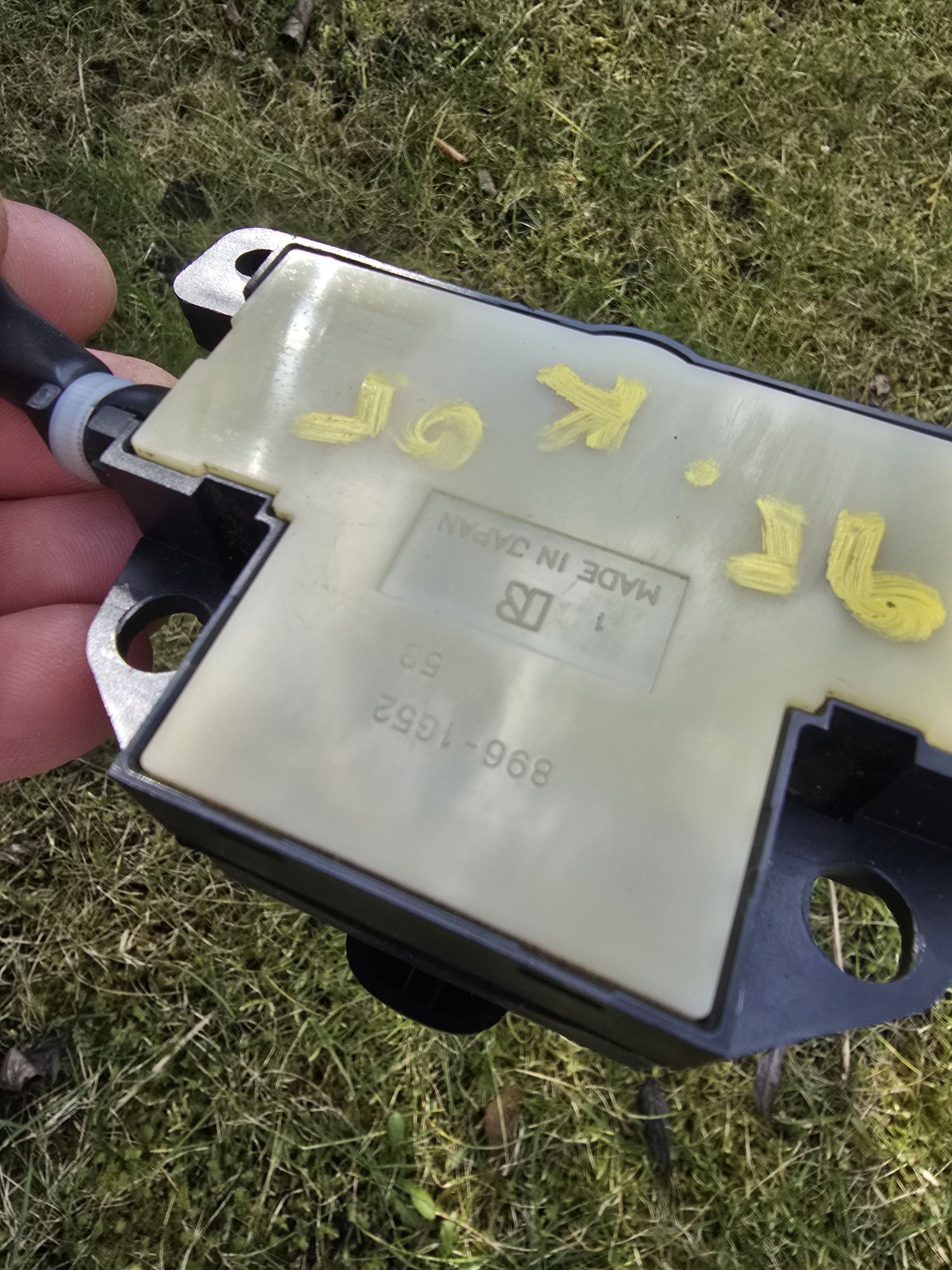 Sterownik przełącznik fotela przedniego lewego saab 95 2005 rok 9 PIN