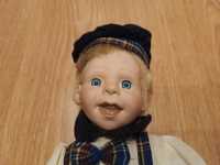 Kolekcjonerska lalka  - mały chłopczyk łobuziak