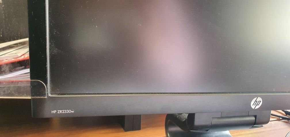 Monitor HP ZR2330w, 23"

Wielkość 23"