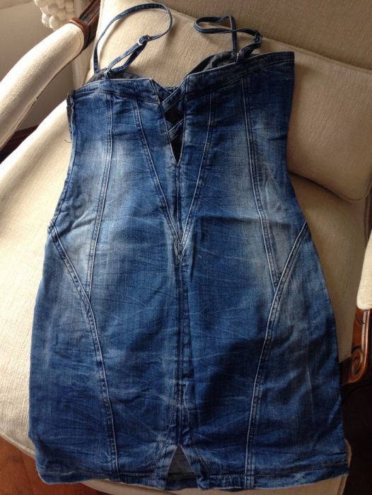 2 Vestidos de Verão (1 com Flores Zara e 1 de Ganga) e 1 saia Zara