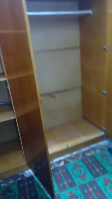 Шкаф светлый полированный под дерево