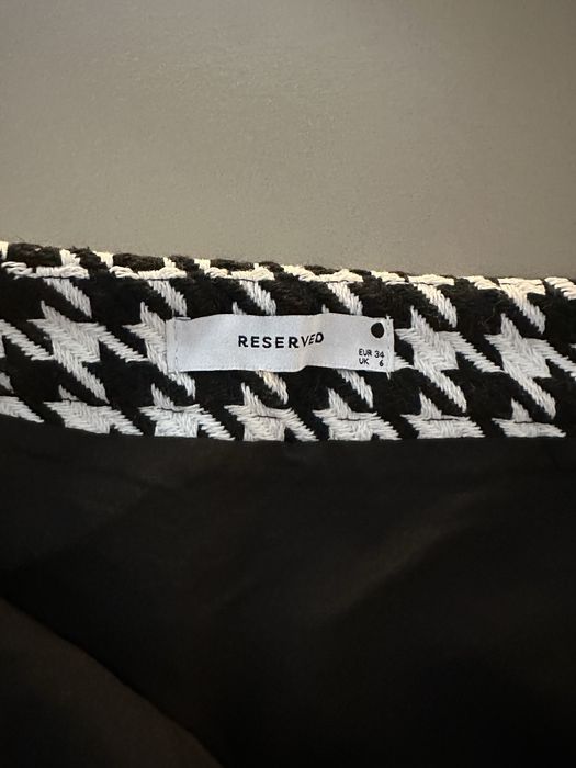 Твідовий костюм reserved