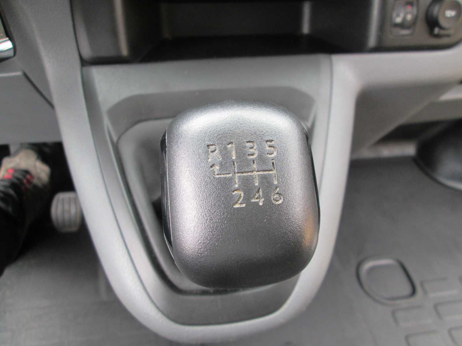 Peugeot Expert 2.0 HDi 145 cv