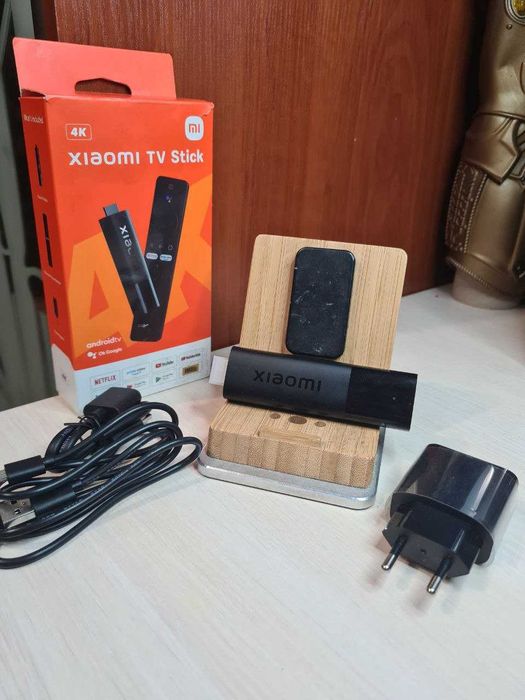 TV приставка / медіаплеєр | Xiaomi Mi TV Stick | память 2 / 8 | HDMI