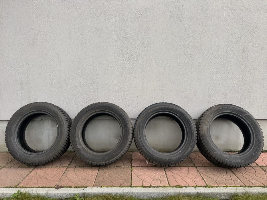 Колеса зимові Hankook R-17 225/60