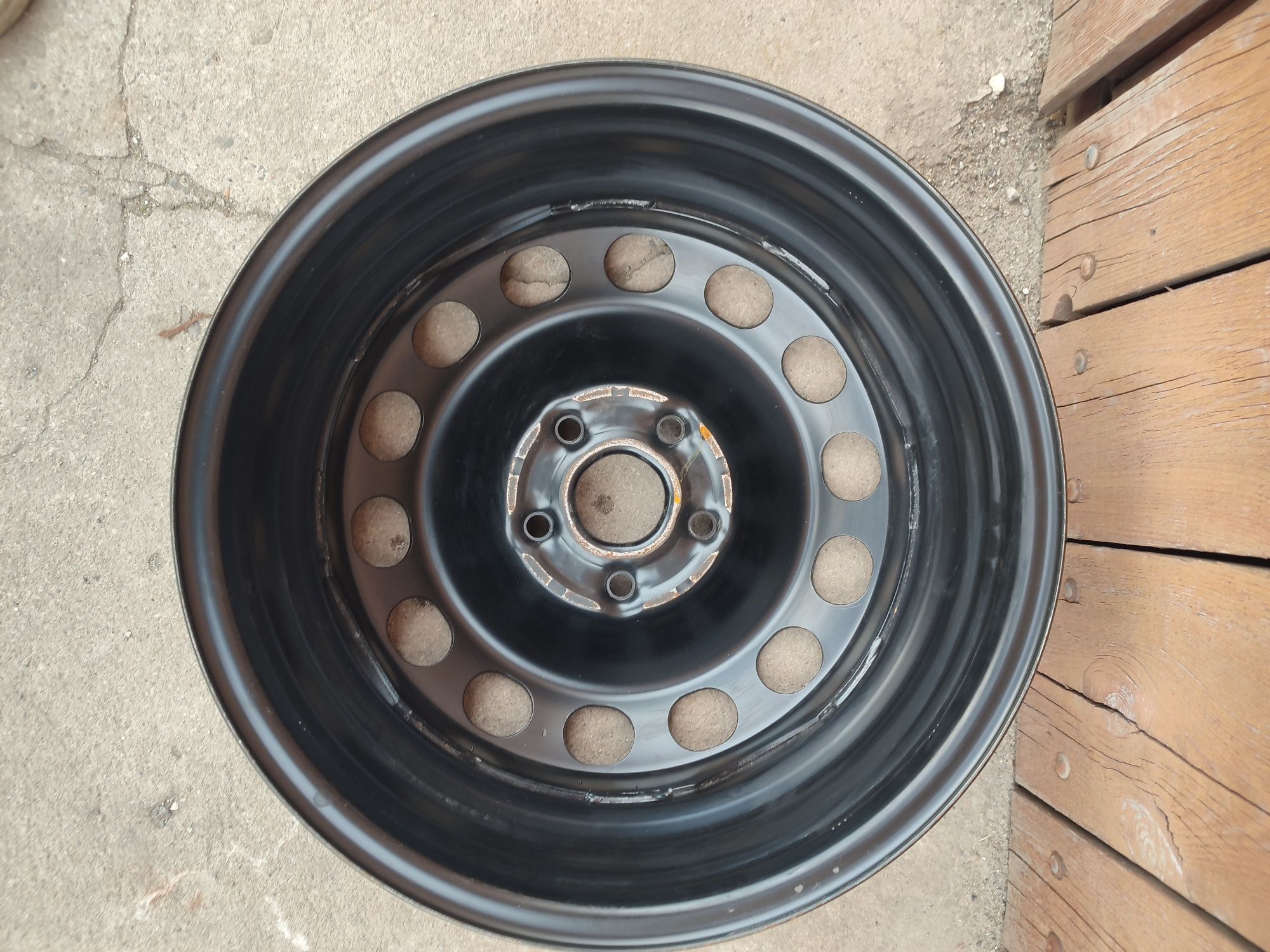 Pojedyncza felga Audi VW Seat 16 cali 6J 5x112 ET50 osadzenie 57.1