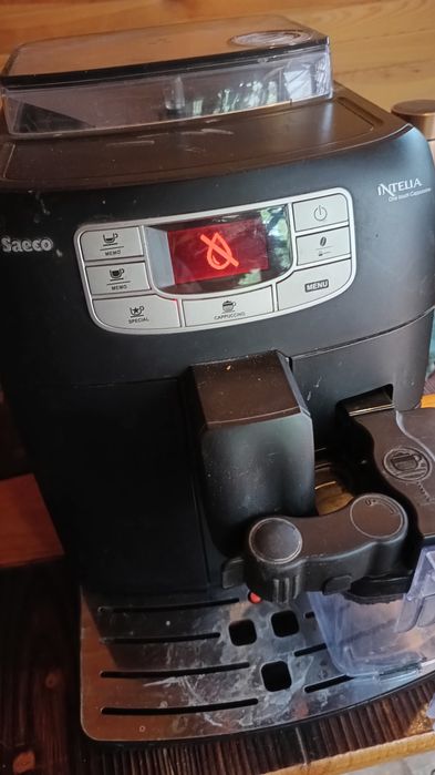 Кава машина Saeco Intelia