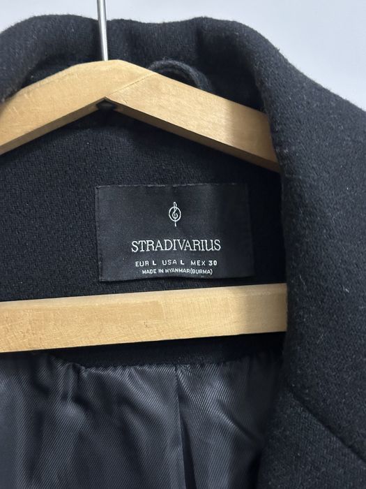Класичне чорне пальто страдіваріус